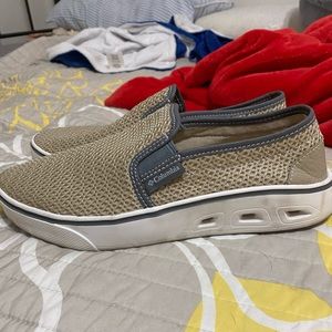 Women’s khaki size 9.5 Columbia